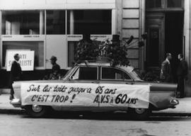 [Genève: manifestation du 1er Mai 1967, char des ramoneurs]