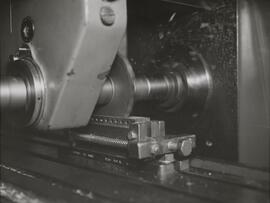 Genève, avenue de la Jonction : fraisage à l'usine Gardy