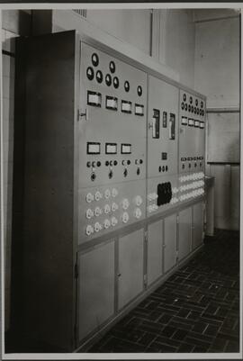 Genève, avenue de la Jonction : tableau de distribution de la trempe de l'usine Gardy