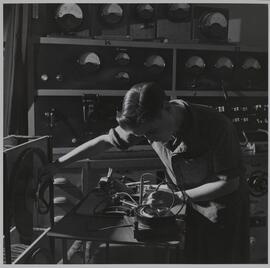 Genève, avenue de la Jonction : laboratoire électrique de l'usine Gardy