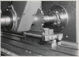 Genève, avenue de la Jonction : fraisage à l'usine Gardy